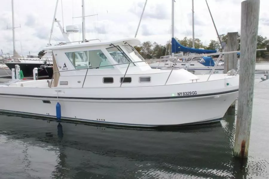 2008 Albin 28 Newport Flush Deck