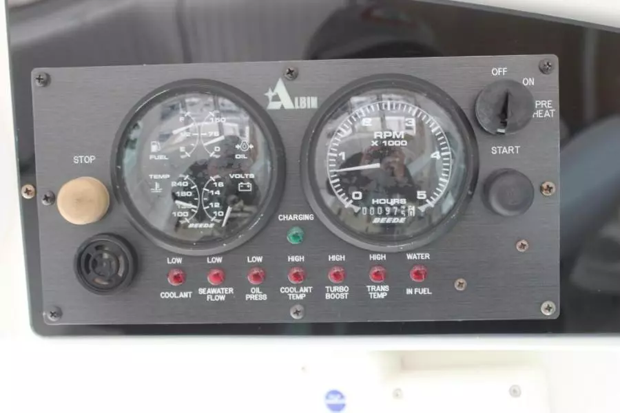 2008 Albin 28 Newport Flush Deck