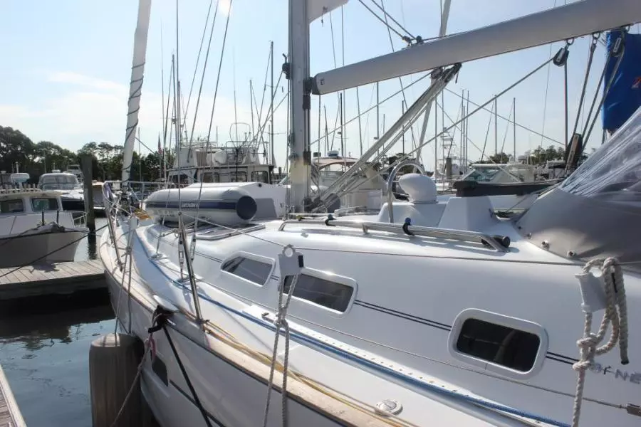 2005 Beneteau 423