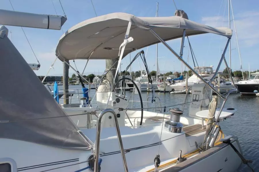 2005 Beneteau 423