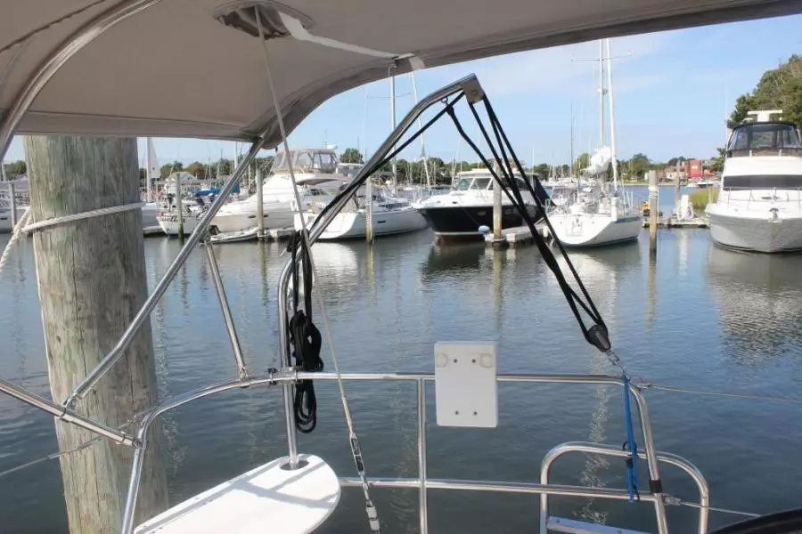 2005 Beneteau 423