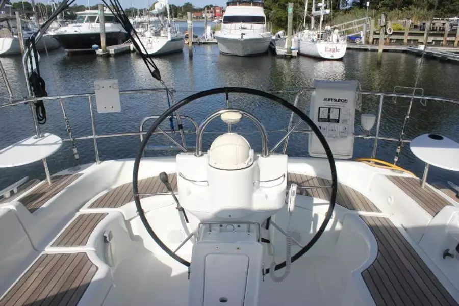 2005 Beneteau 423