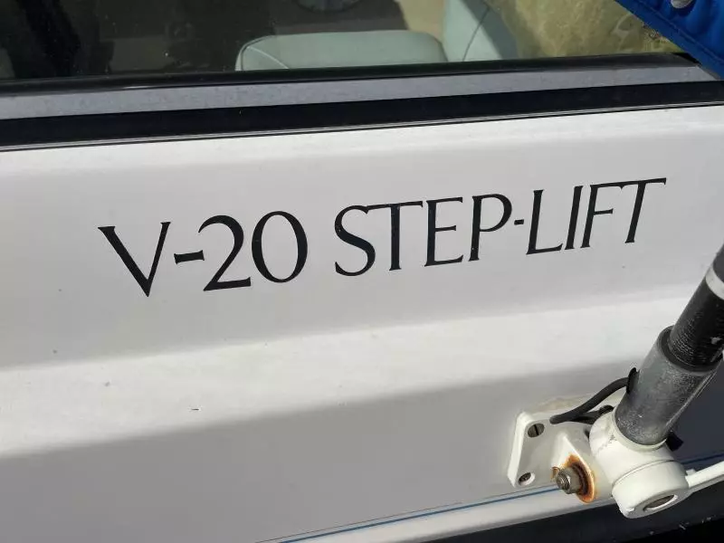 1984 Wellcraft Steplift