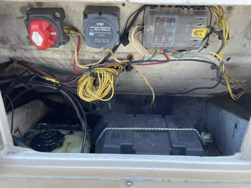 1984 Wellcraft Steplift