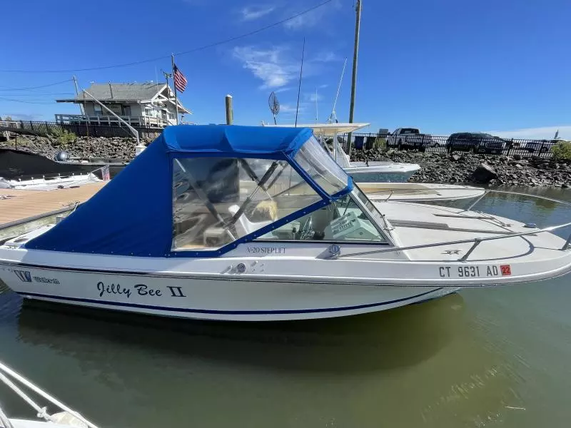 1984 Wellcraft Steplift