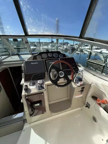 2008 Sea Ray 330 Sundancer