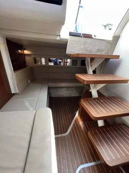 2008 Sea Ray 330 Sundancer