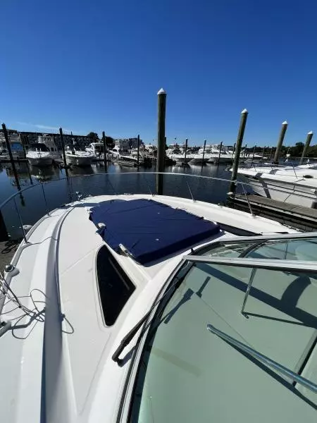 2008 Sea Ray 330 Sundancer