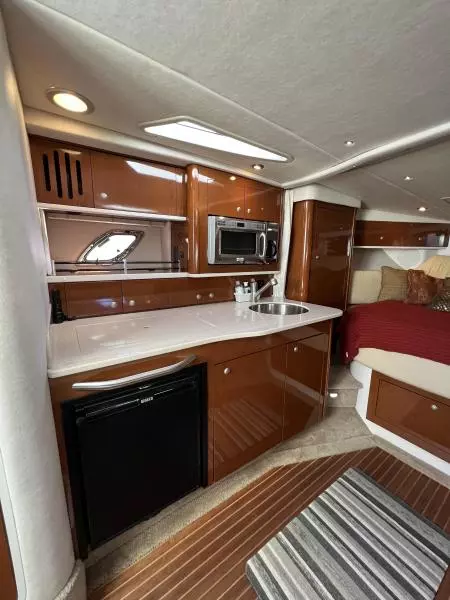 2008 Sea Ray 330 Sundancer