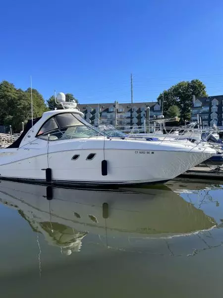 2008 Sea Ray 330 Sundancer