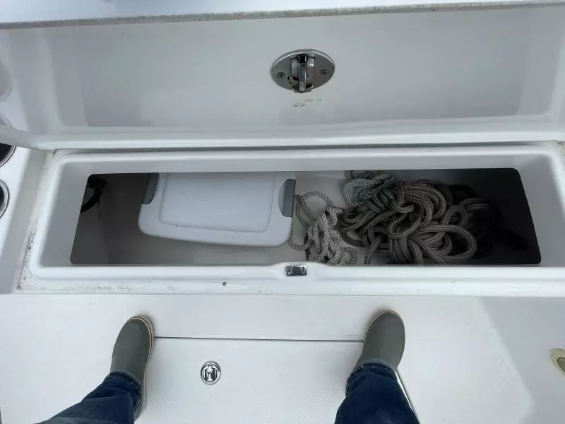 2007 Everglades 290 Pilot