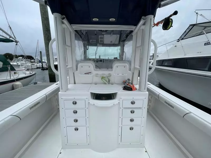 2007 Everglades 290 Pilot