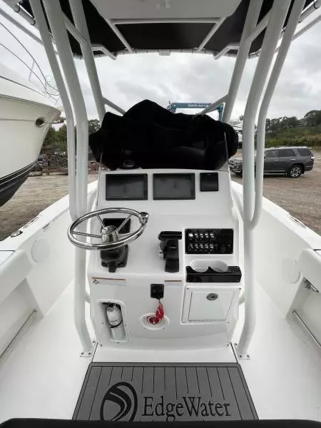2020 Edgewater 208CC