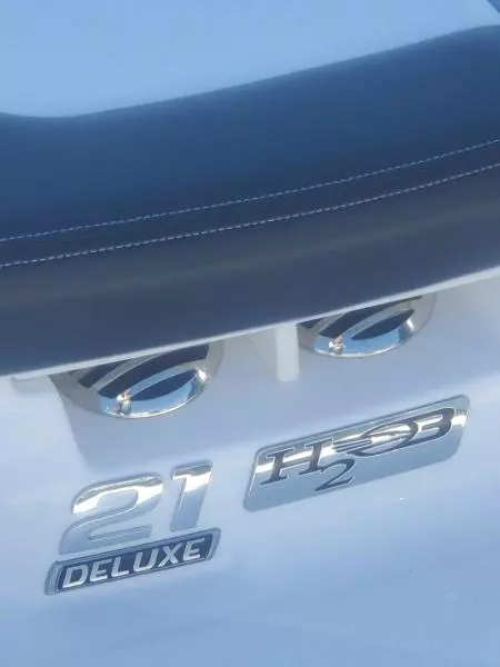 2018 Chaparral 21 H20 Deluxe