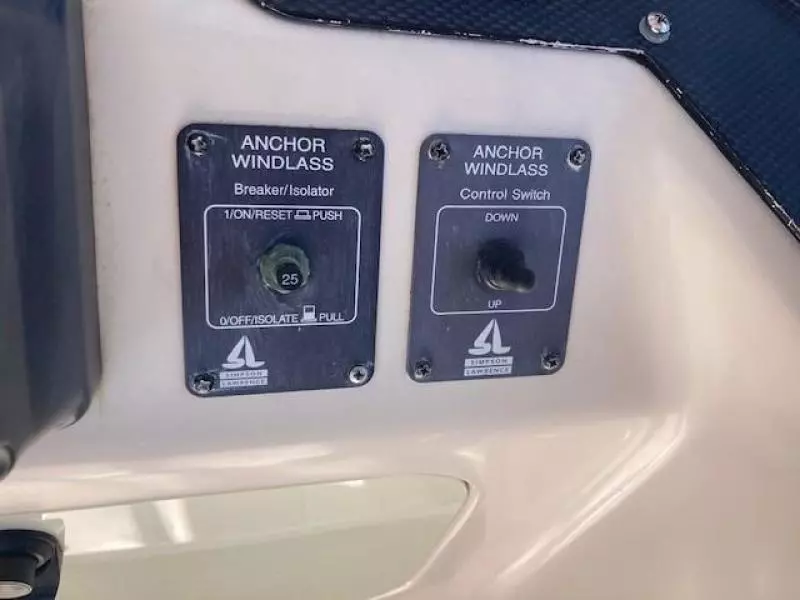 2000 Grady-White 265 Express