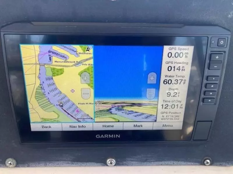 2000 Grady-White 265 Express