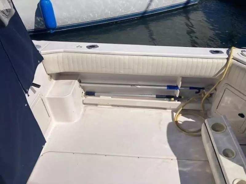 2000 Grady-White 265 Express