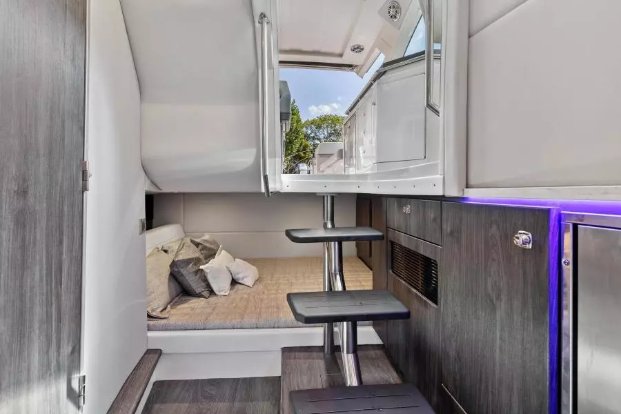 2021 Formula 380 SSC