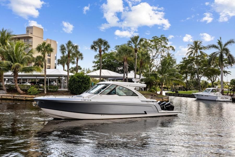 2021 Formula 380 SSC