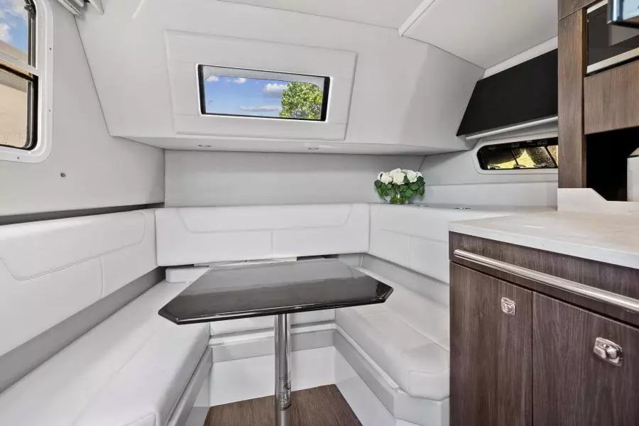 2021 Formula 380 SSC