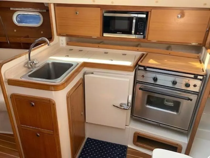 2003 Catalina 310
