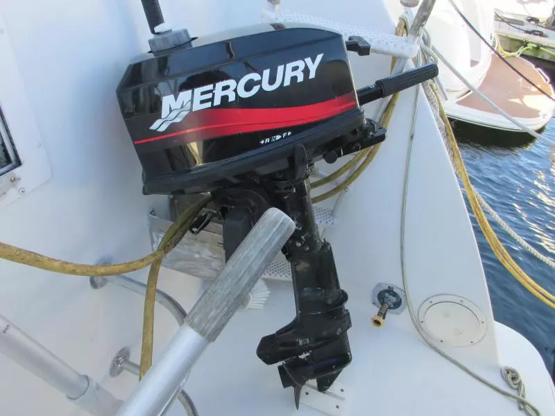 1998 Carver 405 Motor Yacht