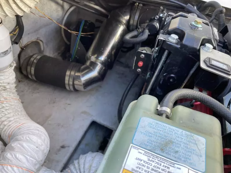 2004 Chris-Craft 28 Corsair