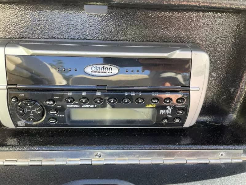 2004 Chris-Craft 28 Corsair