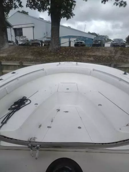 2005 Buddy Davis 28 Center console