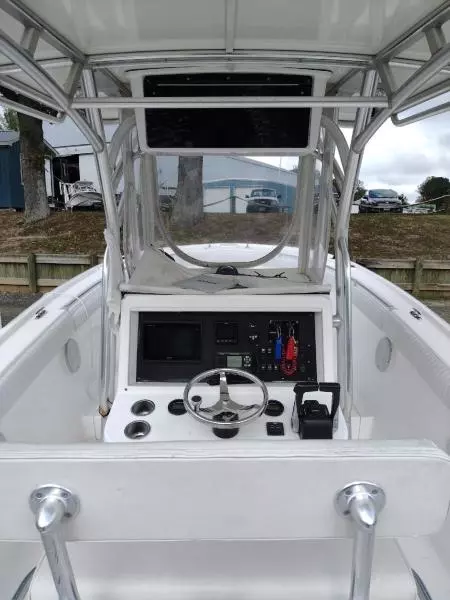 2005 Buddy Davis 28 Center console