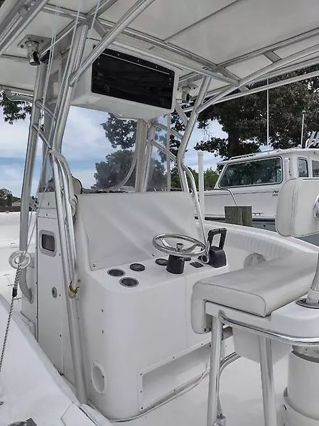 2005 Buddy Davis 28 Center console