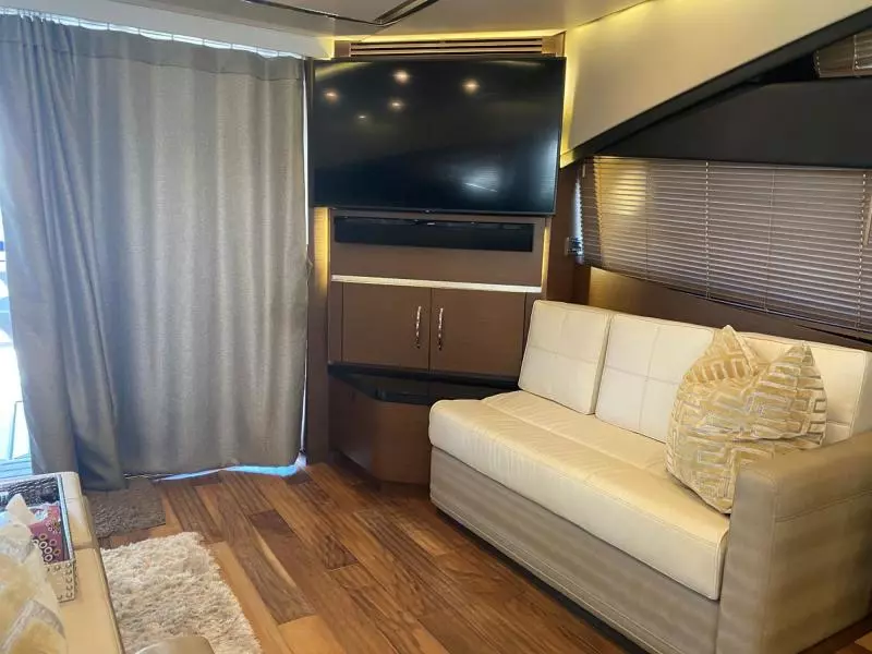 2016 Sea Ray L650 Fly