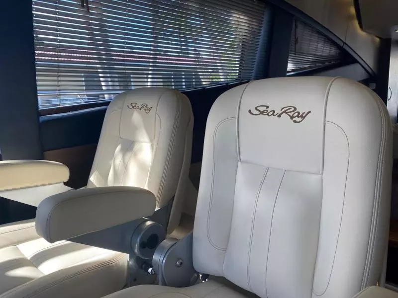 2016 Sea Ray L650 Fly