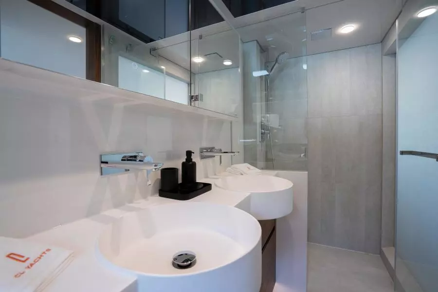 2023 CL Yachts CLB72