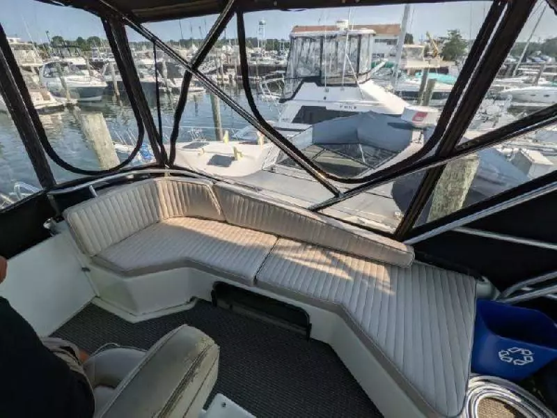 1990 Luhrs Flybridge