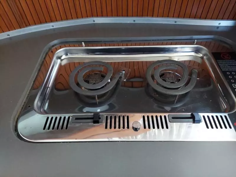 1990 Luhrs Flybridge