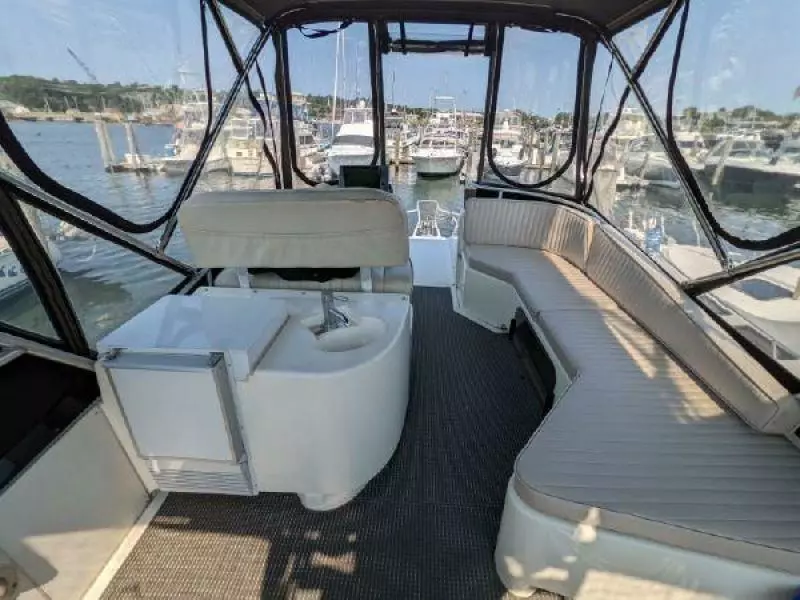 1990 Luhrs Flybridge