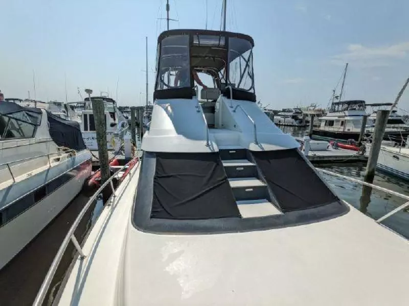 1990 Luhrs Flybridge