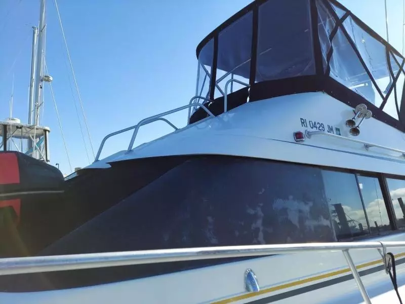 1990 Luhrs Flybridge