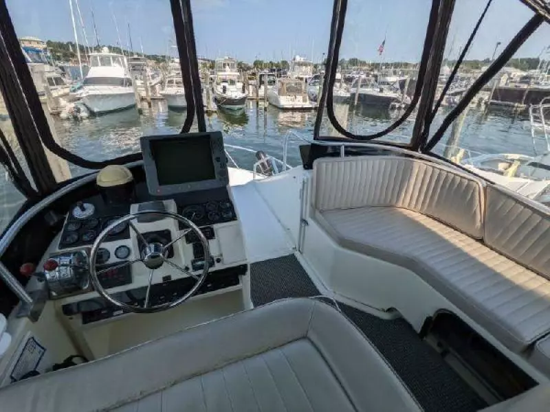 1990 Luhrs Flybridge