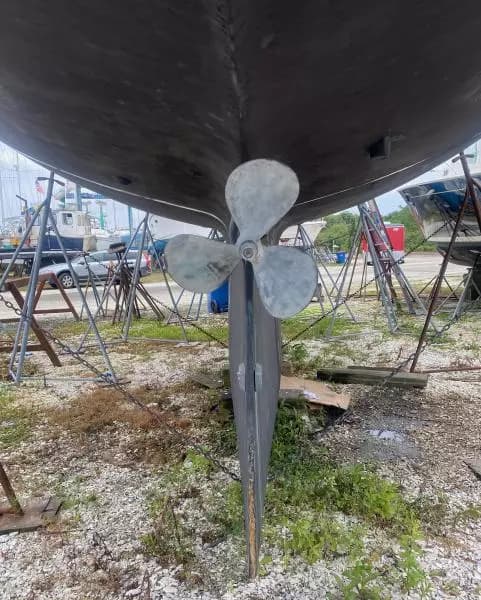 1981 Tayana Flying Dutchman 12