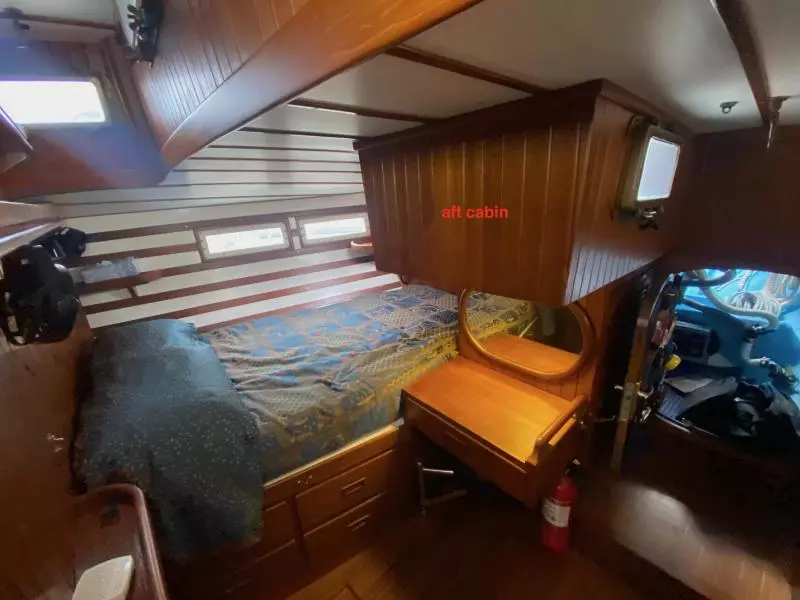 1981 Tayana Flying Dutchman 12