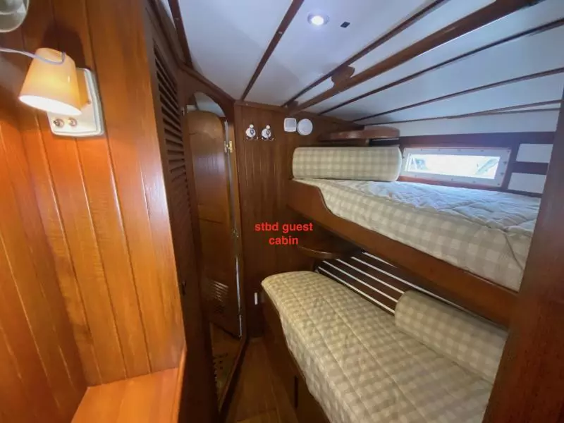 1981 Tayana Flying Dutchman 12