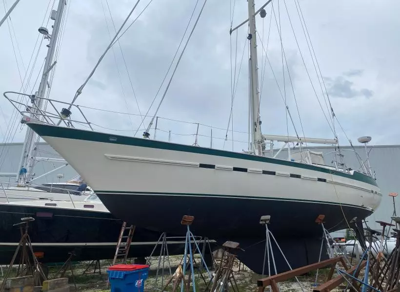 1981 Tayana Flying Dutchman 12