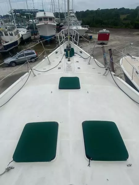 1981 Tayana Flying Dutchman 12