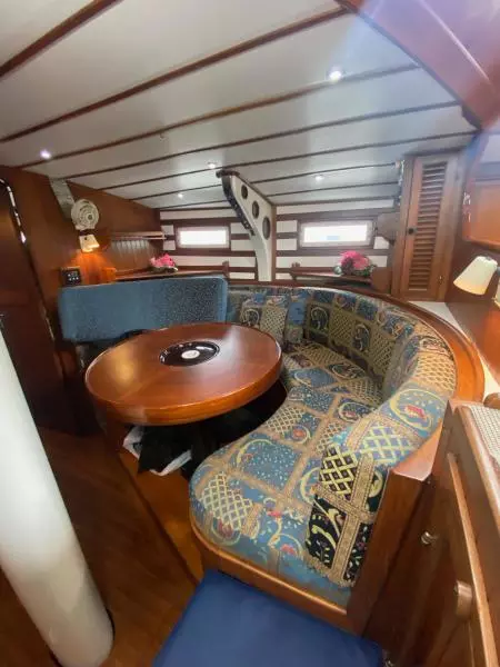 1981 Tayana Flying Dutchman 12