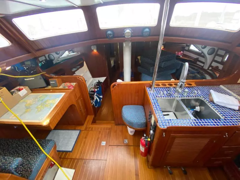 1981 Tayana Flying Dutchman 12