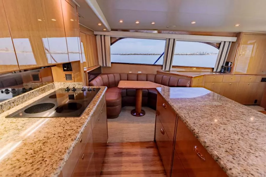 2003 Viking 56 Convertible - SECTACULAR BID