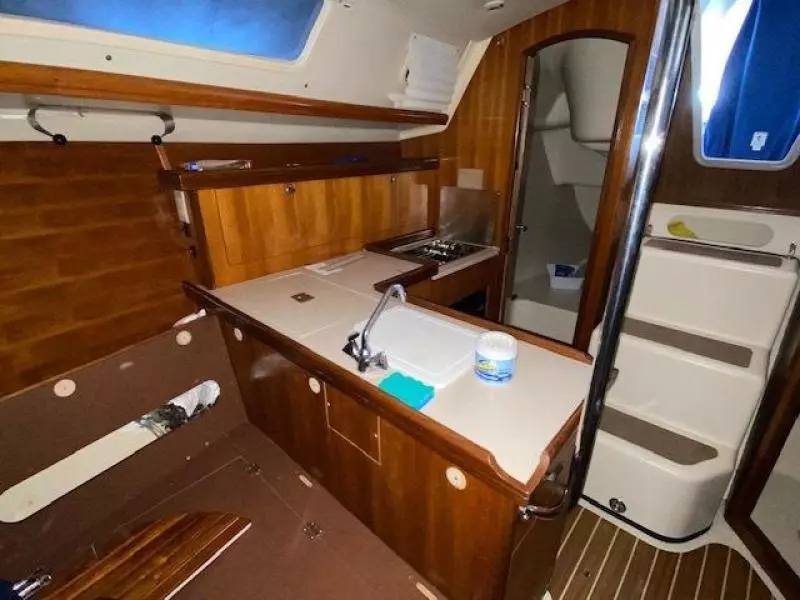 2006 Hunter 31