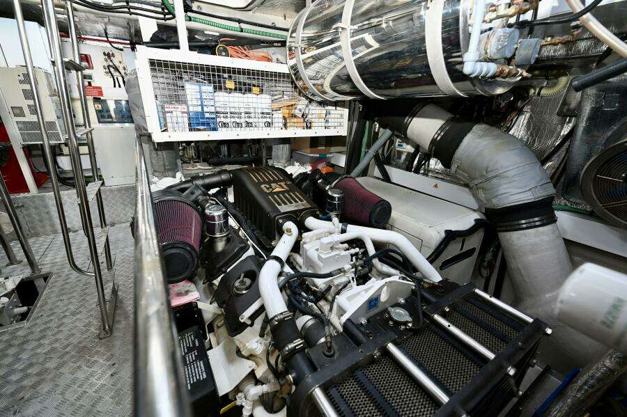 2005 Sunseeker Yacht